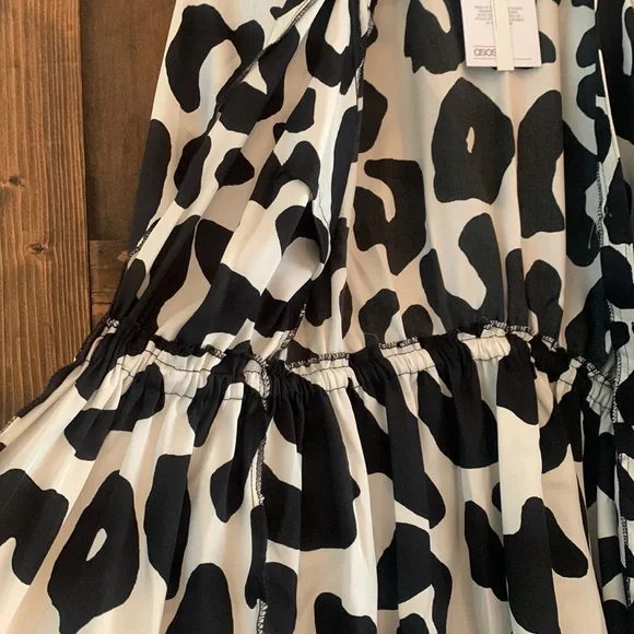 ASOS DESIGN plunge top with kimono sleeve and belt detail in animal print - Picture 4 of 5